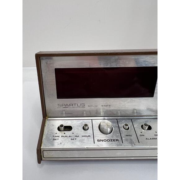 Vintage Spartus Alarm Clock Model 21-3004-500 Solid-State Quartz Retro - Picture 2 of 7